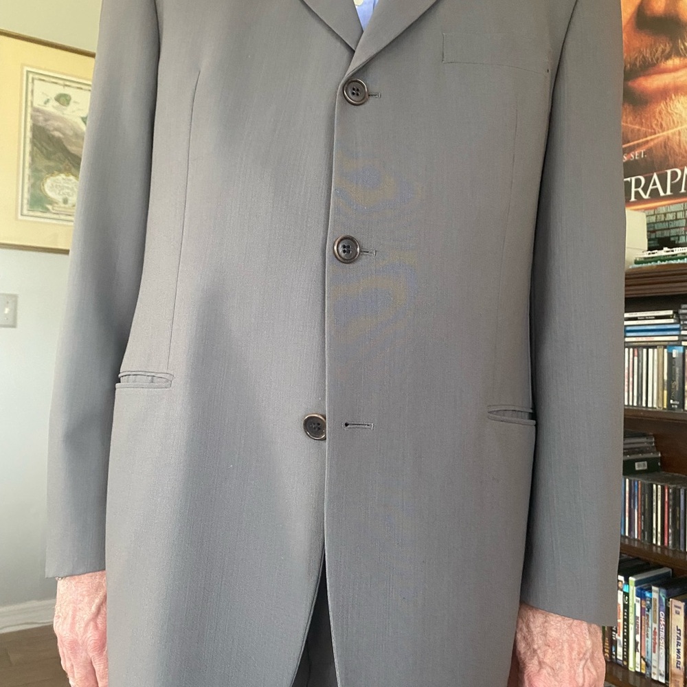 Hugo Boss men’s suit. . Boughtt by me at Bloomingdale’s New York. Size 42R.